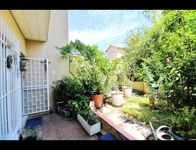 2 BEDROOM DUPLEX FOR SALE IN PRIMROSE HILL